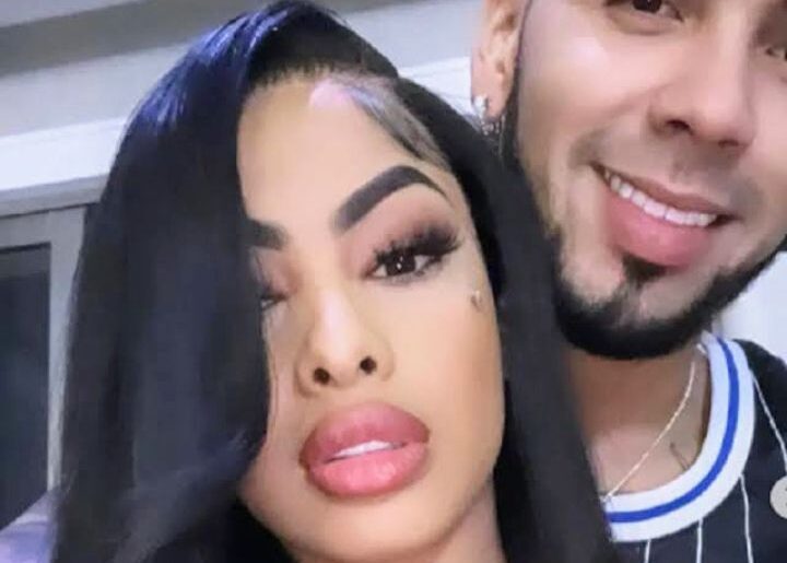 Yailin la mas viral and Anuel AA photo