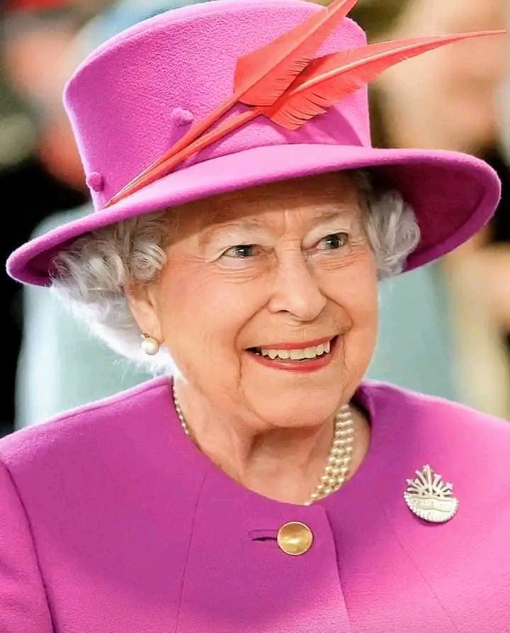 Queen Elizabeth II Biography, Net Worth, obituary, Age, Wiki, Husband, Children