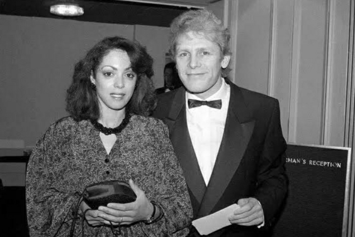 Linzi Beuselinck and Paul Nicholas biography, net worth, age, wiki 