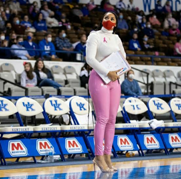 Coach Sydney Carter pink pants