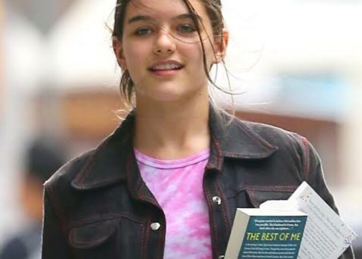 Suri Cruise net worth, Age, Biography, Career, Boyfriend, Parents