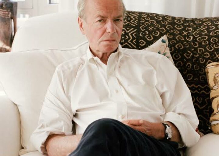 Martin Amis Biography, Net Worth, Age, Parents, Wife, Cause of Death