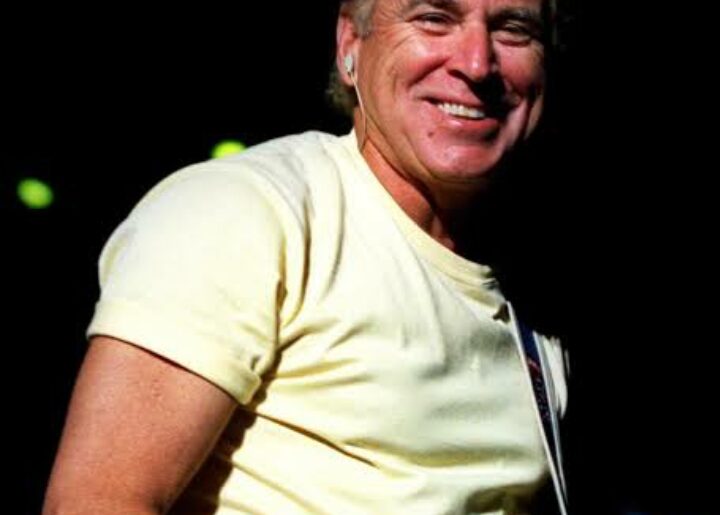 Jimmy Buffett Bio, Age, Wife, Children, Parents, Siblings, Net Worth