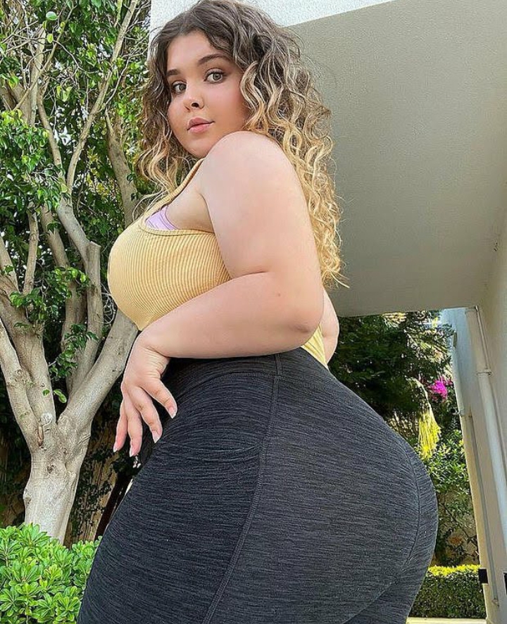 Marie Bunny Net Worth, Biography, Age, Photos, Heights, Body Measurements