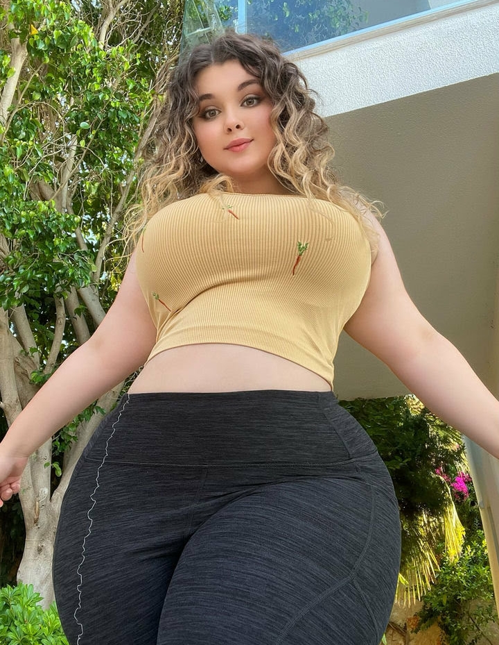 Marie Bunny Net Worth, Biography, Age, Photos, Heights, Body Measurements