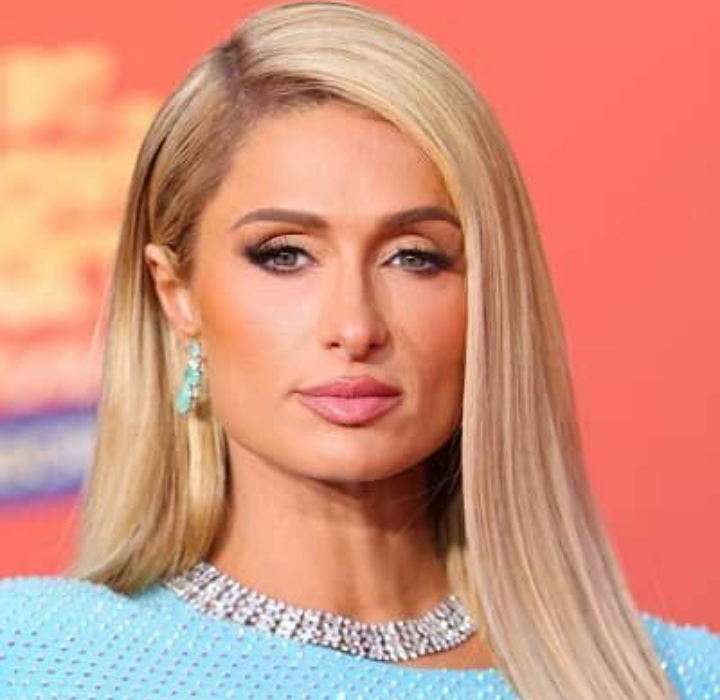 How Much is Paris Hilton's Net Worth, Biography, Real Age, Husband And Songs