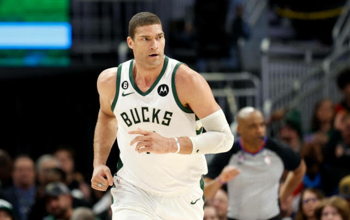 Brook Lopez Ethnicity, Wiki, Biography, Height, Parents, Age, Net Worth
